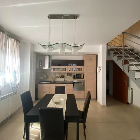 Rebocco Loft * לה ספציה